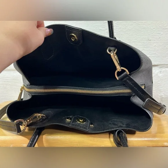 EUC Michael Kors Mercer Gallery Tote